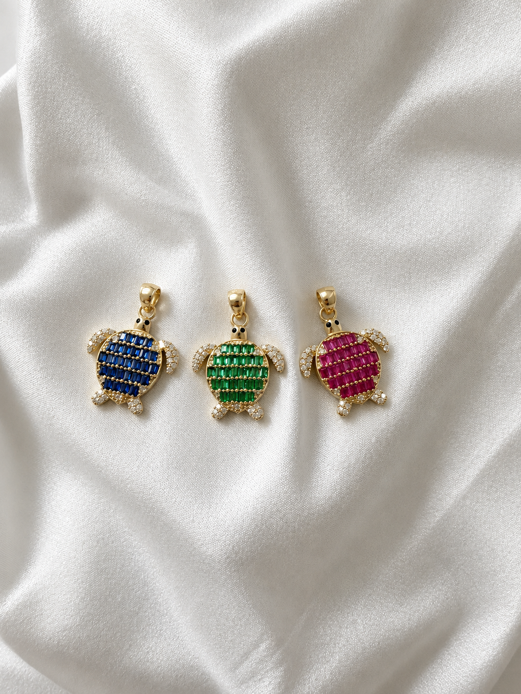 10K Yellow Gold Baguette Turtle Pendant